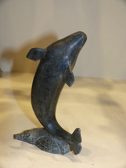 Sarisi Maliki, Standing beluga (chipped tail)
03425-1