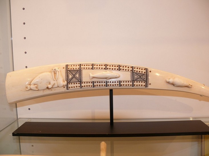 19th & 20th C Alaskan Anonymous, Cribbage board with walrus in relief; basking seal and whale are attached w glue, c. 1930 - 1939
00140-1